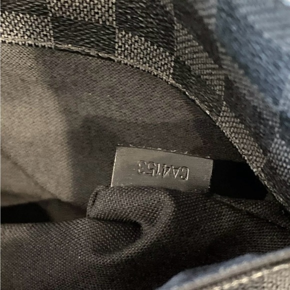 Louis Vuitton District Messenger PM Shoulder Bag Black Canvas/Leather Damier. - Picture 11 of 12